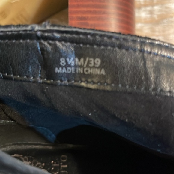 Black suede booties  by Vince Camino size 8 1/2M - Picture 7 of 8